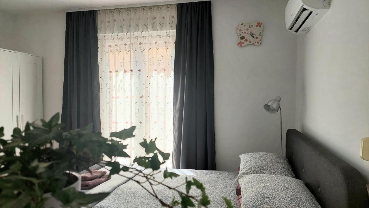 Studio 7Even Ground Floor Pula Buitenkant foto