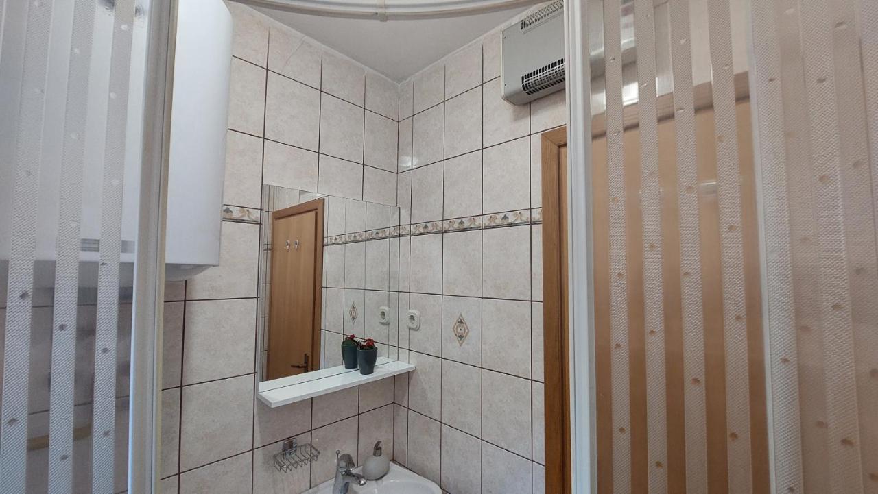 Studio 7Even Ground Floor Pula Buitenkant foto